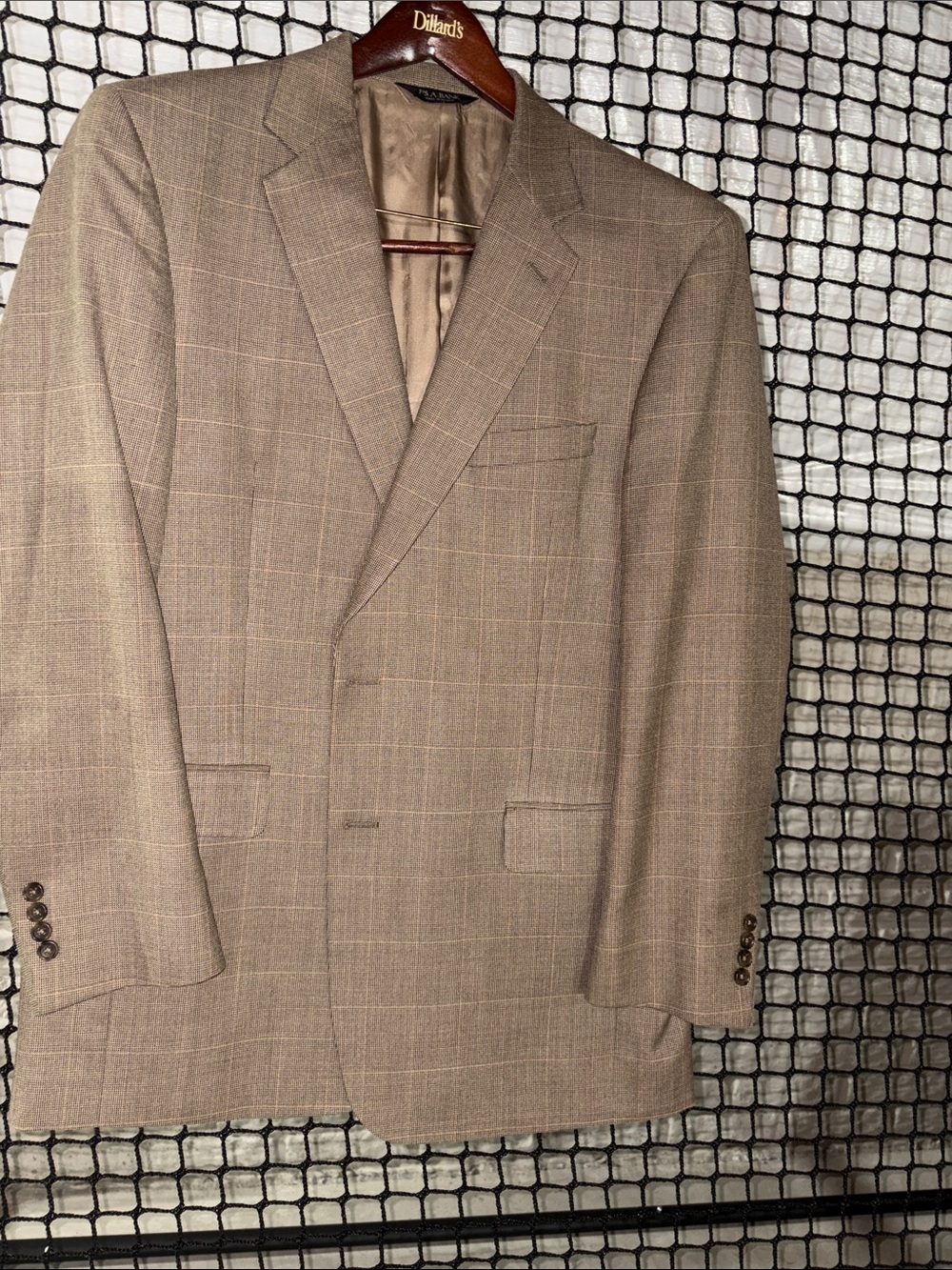 Jos. A. Bank Beige/Tan Windowpane Sport Coat. Size 44.